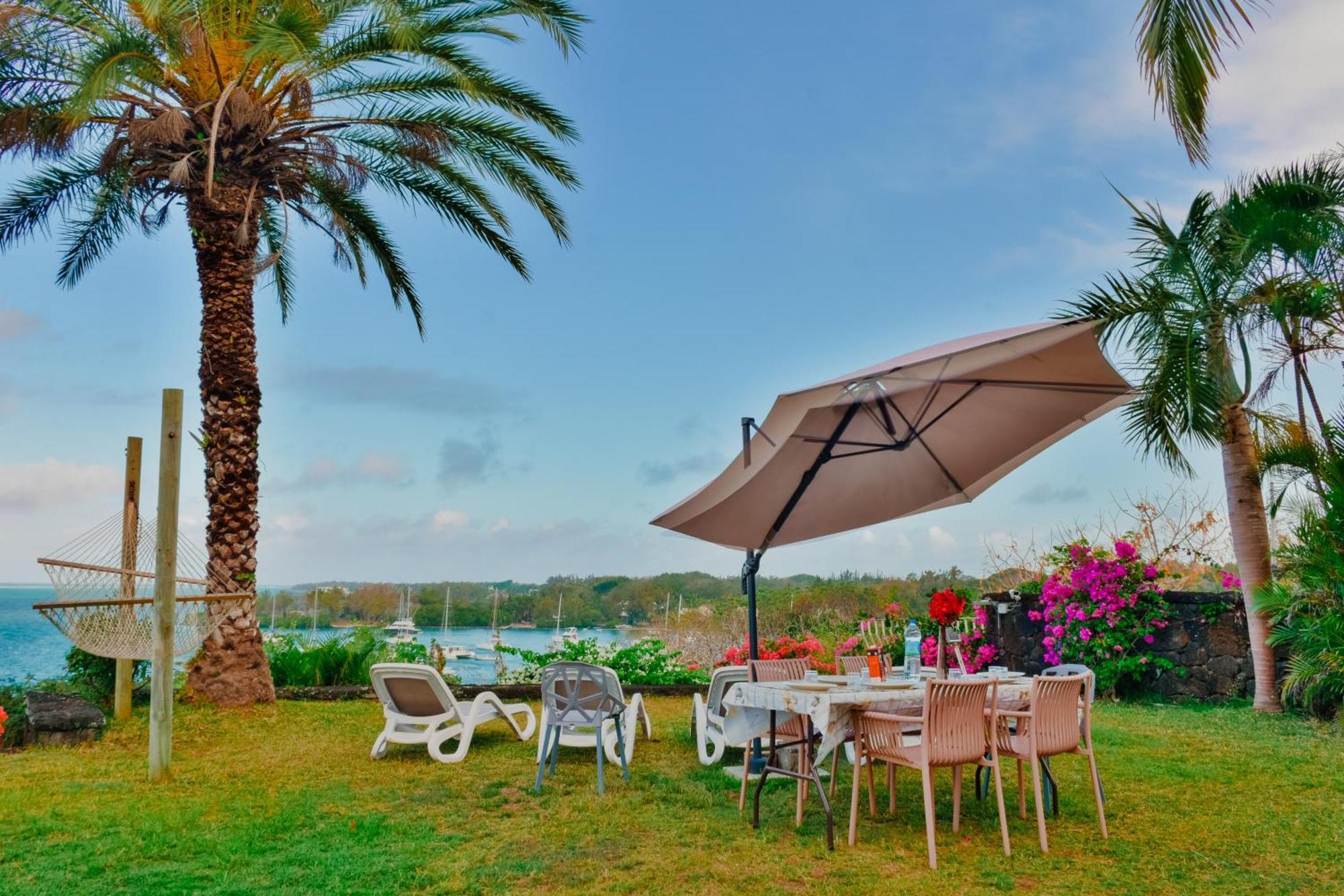 Boutique Villa On The Rocks With Stunning Sea Views, Infinity Pool & Private Sea ทรู โดว์ ดูซ ภายนอก รูปภาพ