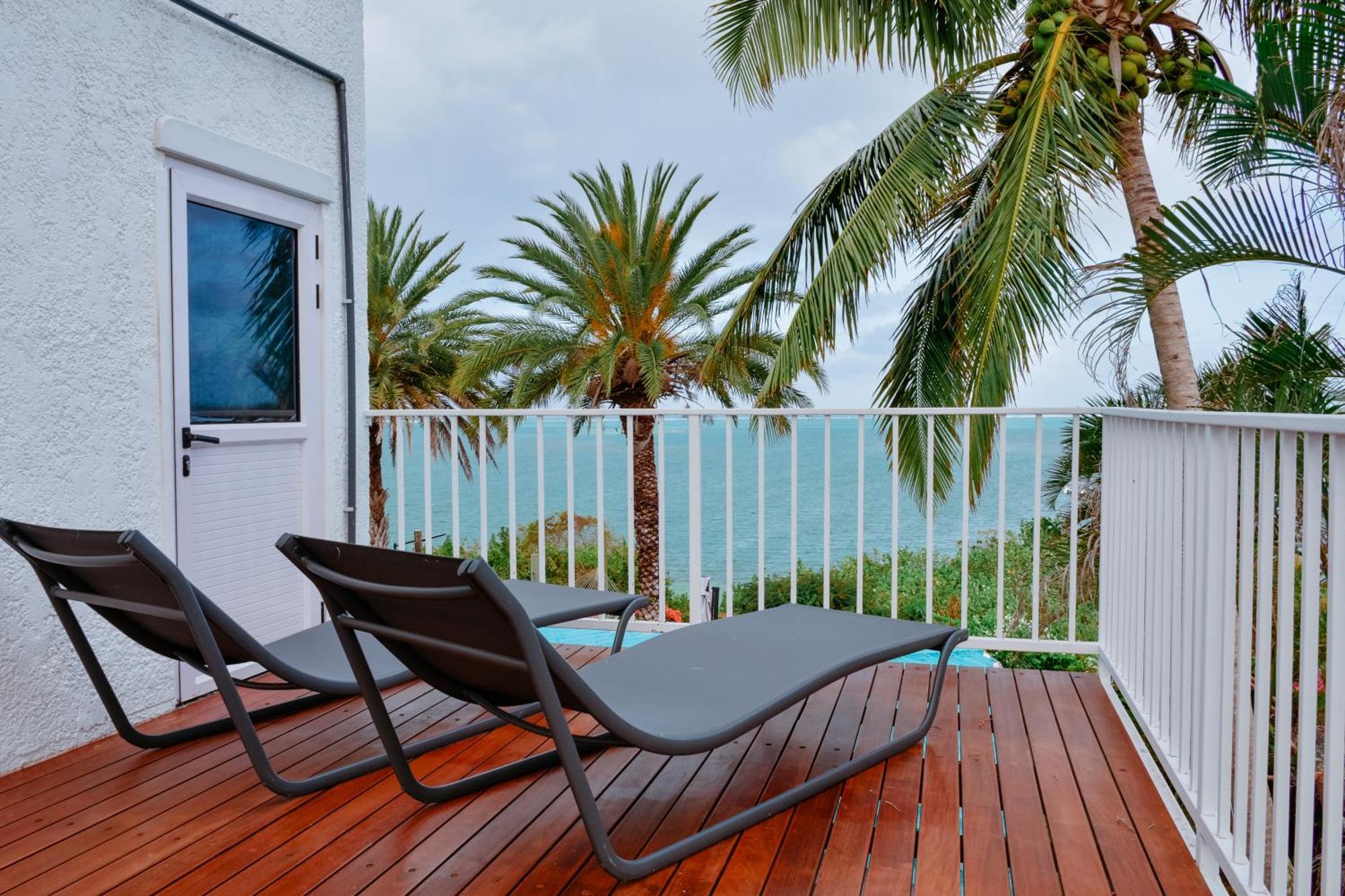 Boutique Villa On The Rocks With Stunning Sea Views, Infinity Pool & Private Sea ทรู โดว์ ดูซ ภายนอก รูปภาพ