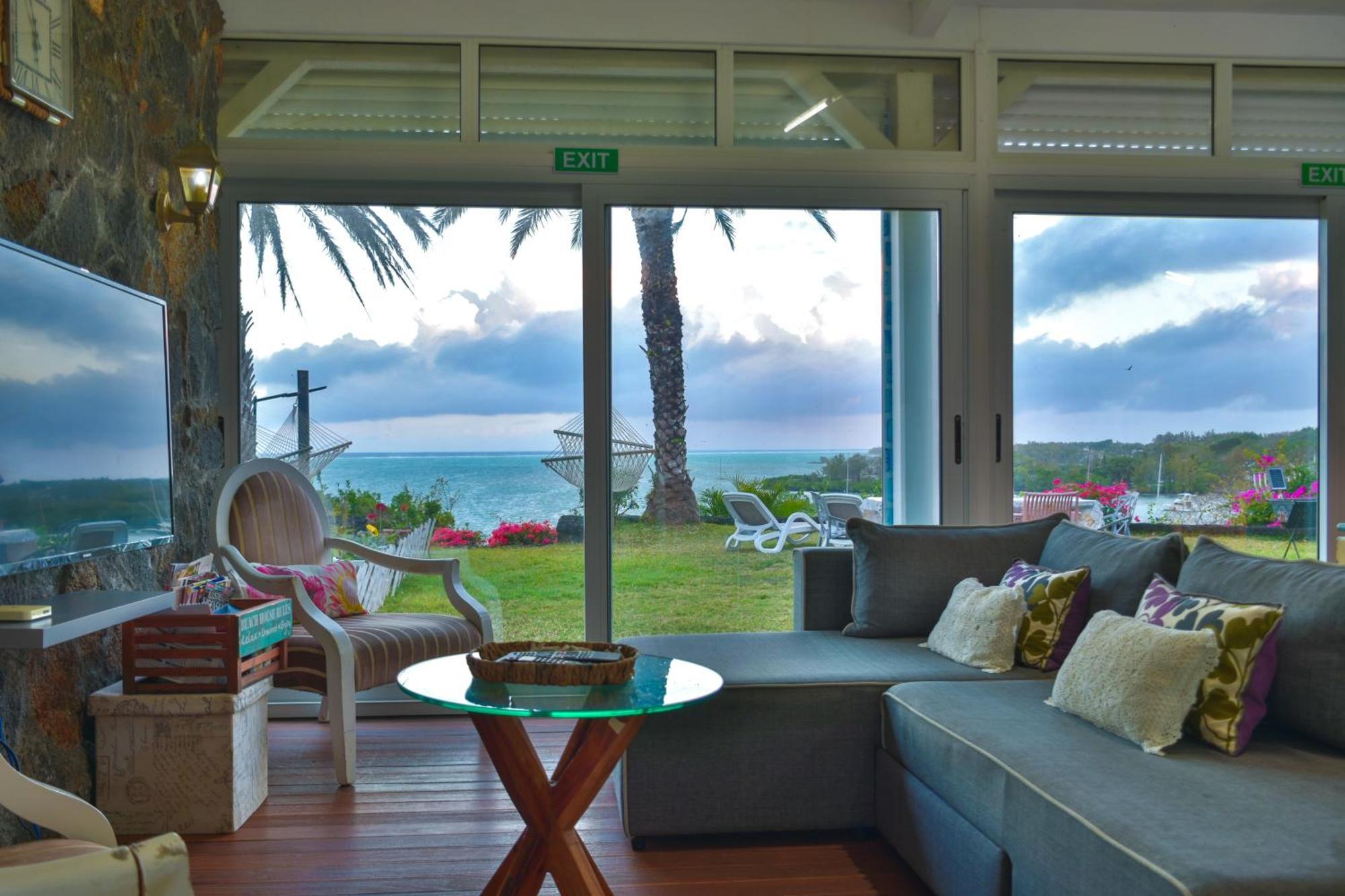 Boutique Villa On The Rocks With Stunning Sea Views, Infinity Pool & Private Sea ทรู โดว์ ดูซ ภายนอก รูปภาพ